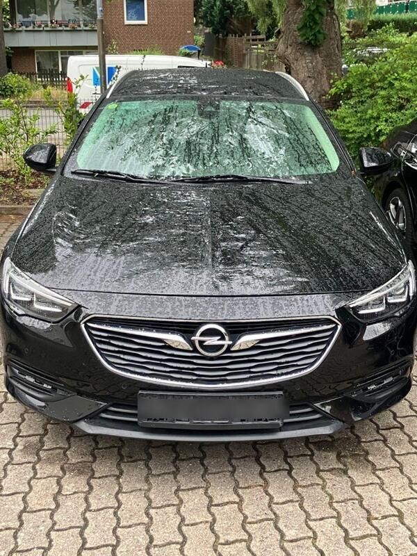 Schwarz Gebraucht 2021 Opel Insignia Business Kombi | 11.890 € (Etwas zu teuer) - Bild 1/4