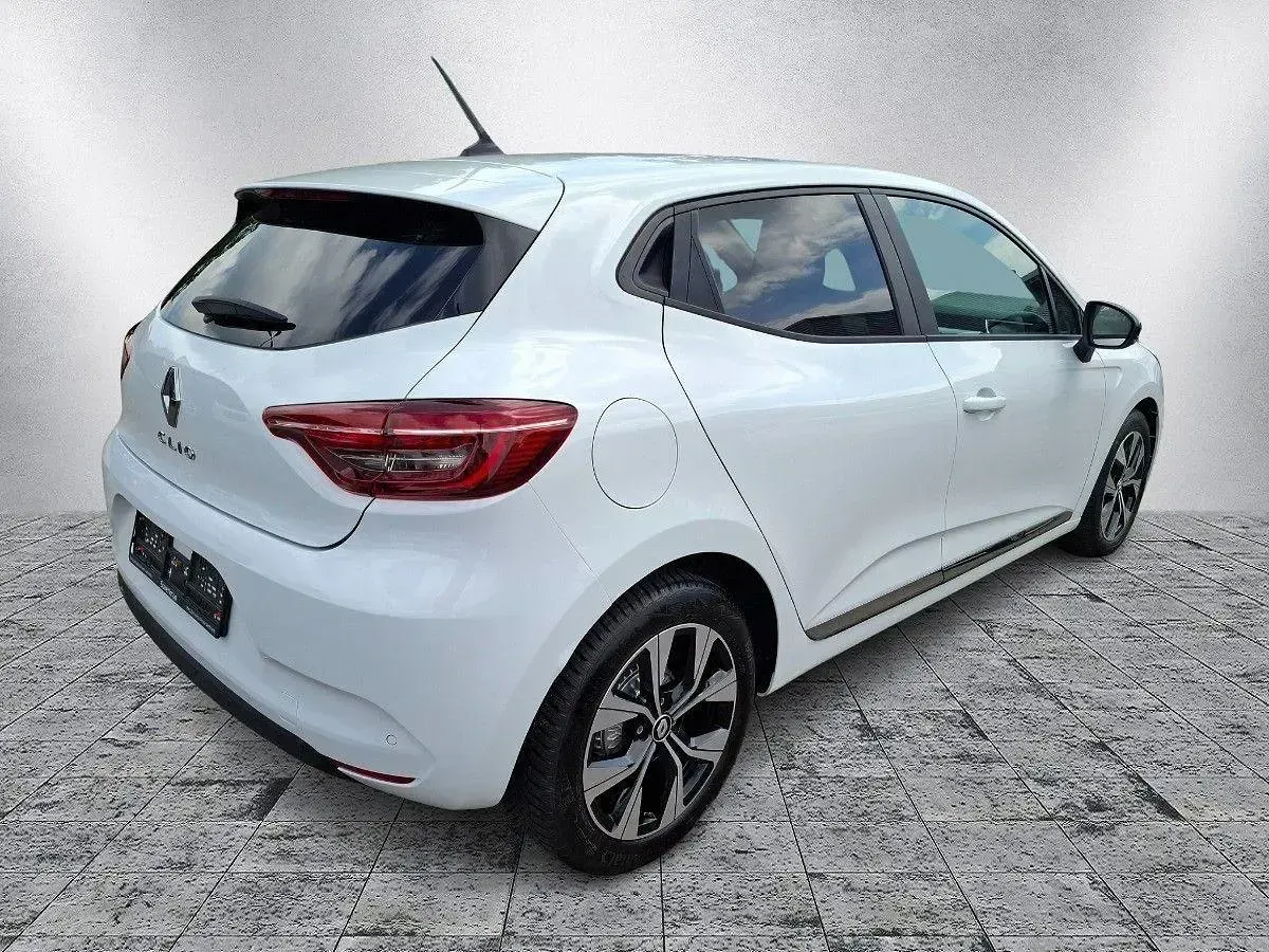 Gebraucht Renault Clio V Evolution 67 PS (49 kW) 2022 Weiß Limousine