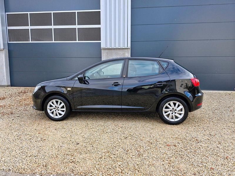 Schwarz Gebraucht 2017 Seat Ibiza Reference Kleinwagen | 8.000 € (Guter Preis) - Bild 1/4