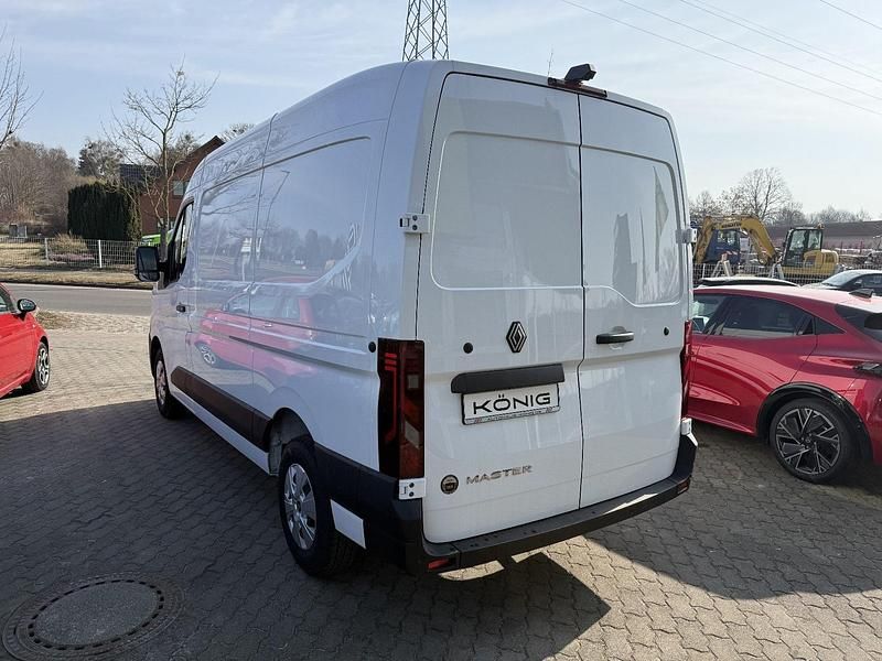 Neu Renault Master 131 PS (96 kW) 2025 Weiß Van / Kleinbus