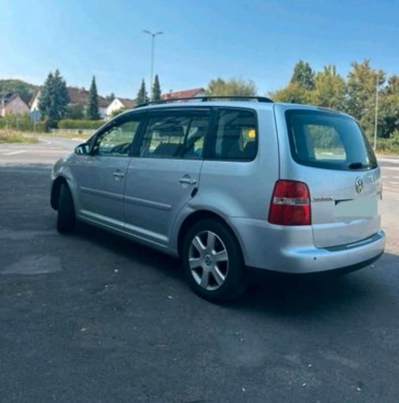 Gebraucht VW Touran 140 PS (102 kW) 2006 Silber Van / Kleinbus