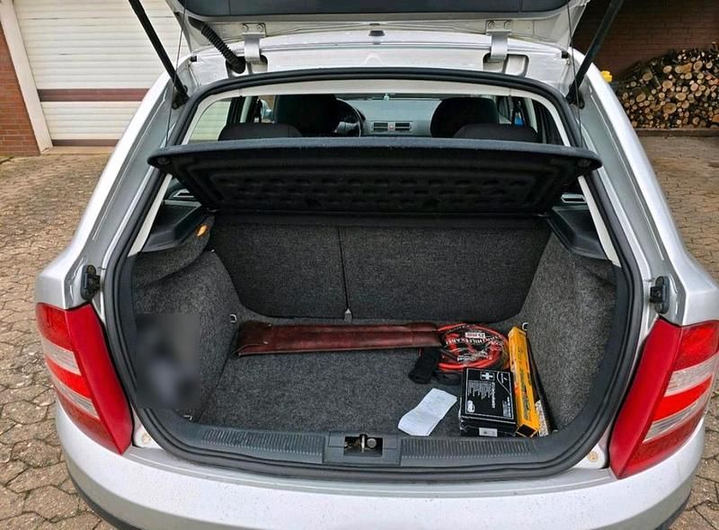 Gebraucht Skoda Fabia 75 PS (55 kW) 2006 Silber Limousine