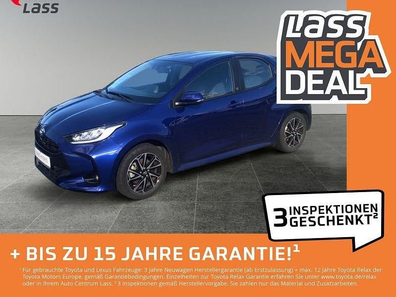 Nachtblau mica metallic Gebraucht 2022 Toyota Yaris Hybrid Basis Kleinwagen | 19.980 € (Fairer Preis) - Bild 1/4