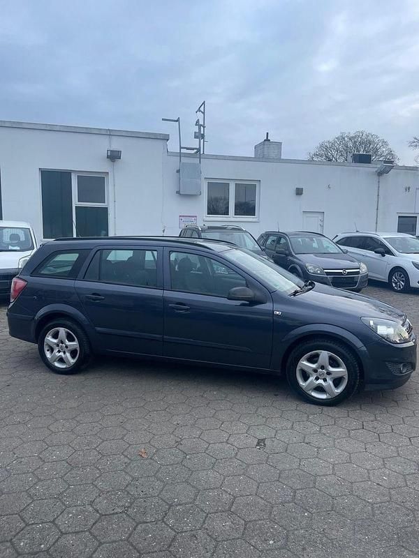 Gebraucht Opel Astra Edition 105 PS (77 kW) 2007 Blau Kombi