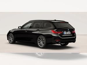 Neu BMW 330e 292 PS (214 kW) 2026 Schwarz (schwarz uni) Kombi
