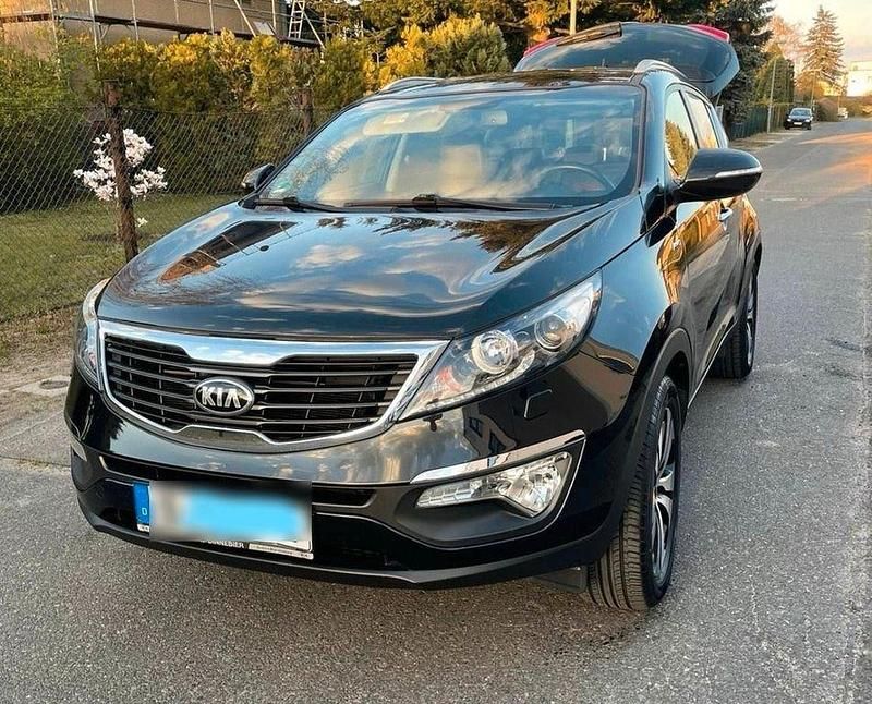 Schwarz Gebraucht 2013 Kia Sportage Spirit SUV | 9.900 € (Guter Preis) - Bild 1/4