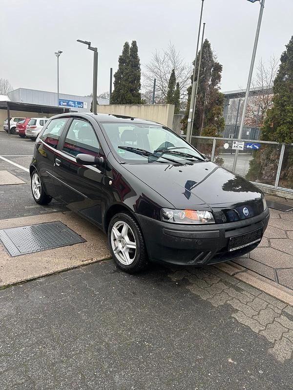 Schwarz Gebraucht 2004 Fiat Punto Kleinwagen | 1.300 € (Fairer Preis) - Bild 1/4