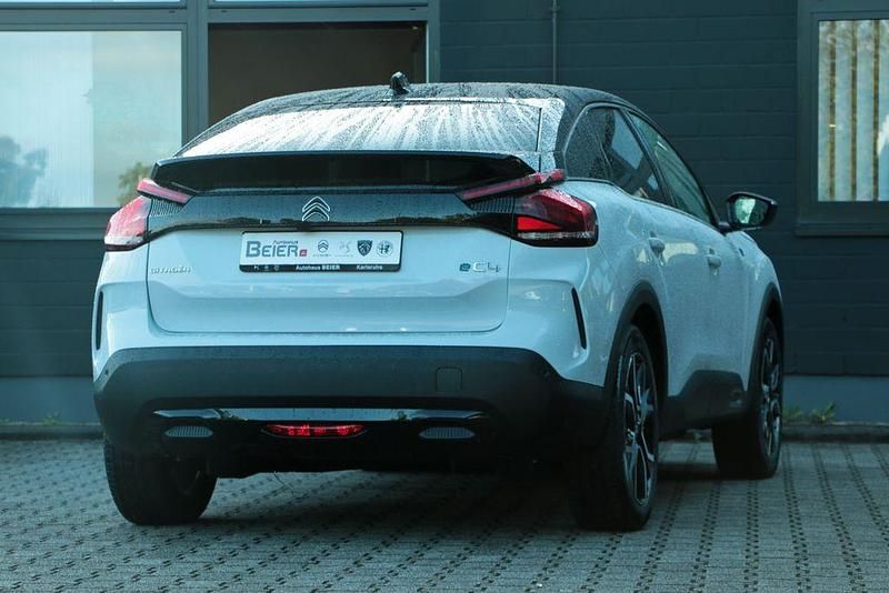 Gebraucht Citroën e-C4 114 kW (156 PS) 2024 Weiß Limousine