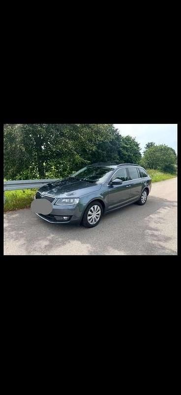 Gebraucht Skoda Octavia Style 150 PS (110 kW) 2016 Kleinwagen