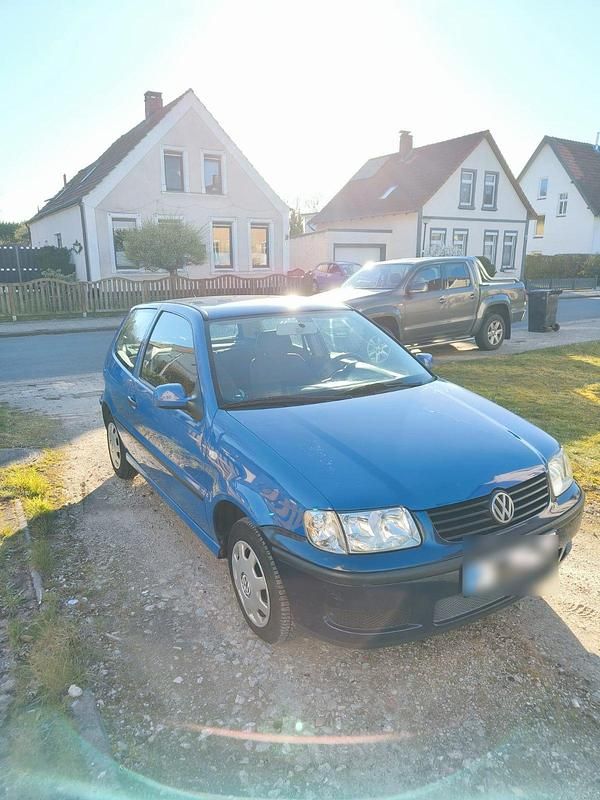 Gebraucht VW Polo 50 PS (36 kW) 1999 Blau Kleinwagen