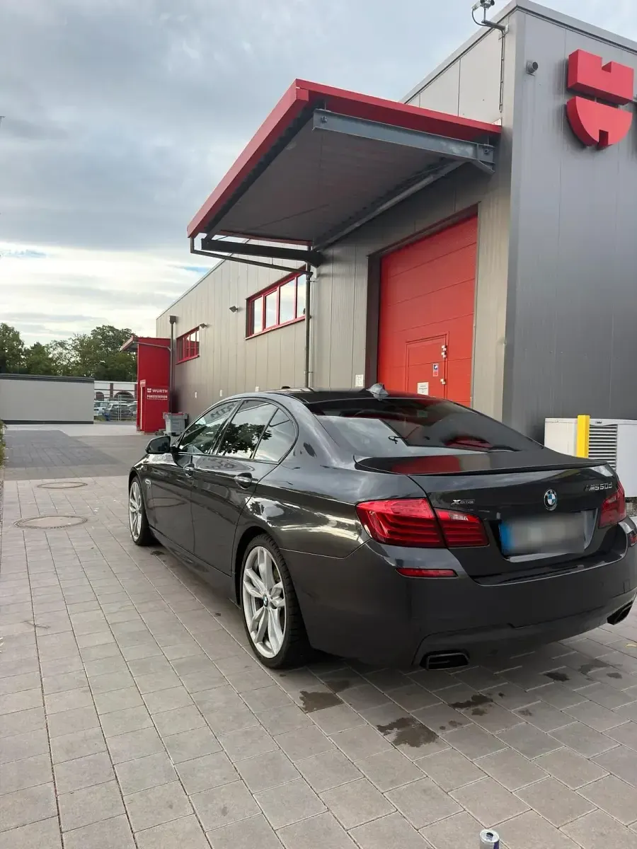 Gebraucht BMW M550 381 PS (280 kW) 2013 Andere farben Limousine