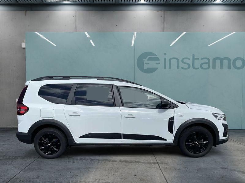 Gebraucht Dacia Jogger 91 PS (66 kW) 2023 Weiß Van / Kleinbus