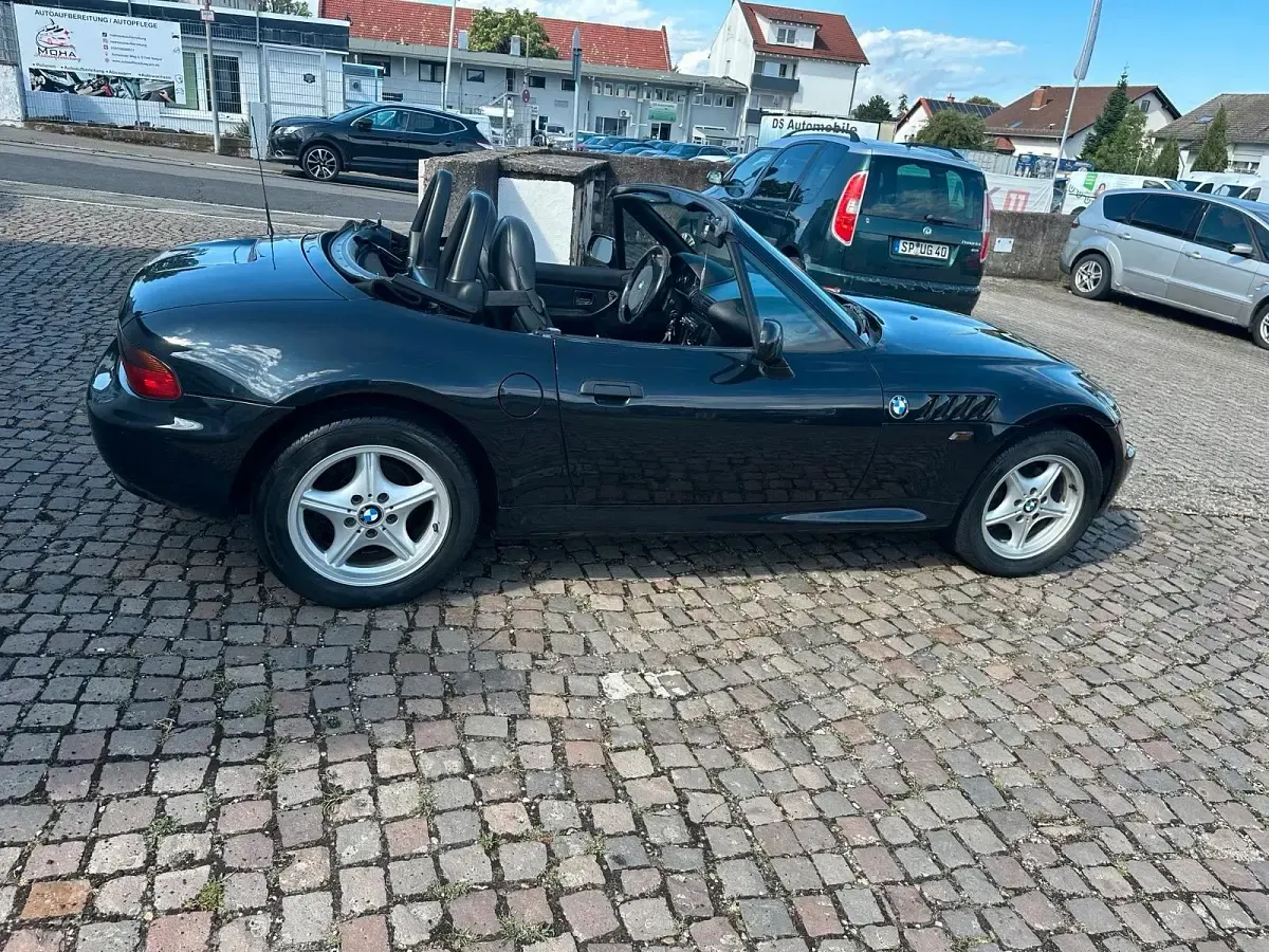 Gebraucht BMW Z3 115 PS (84 kW) 1998 Schwarz Cabrio