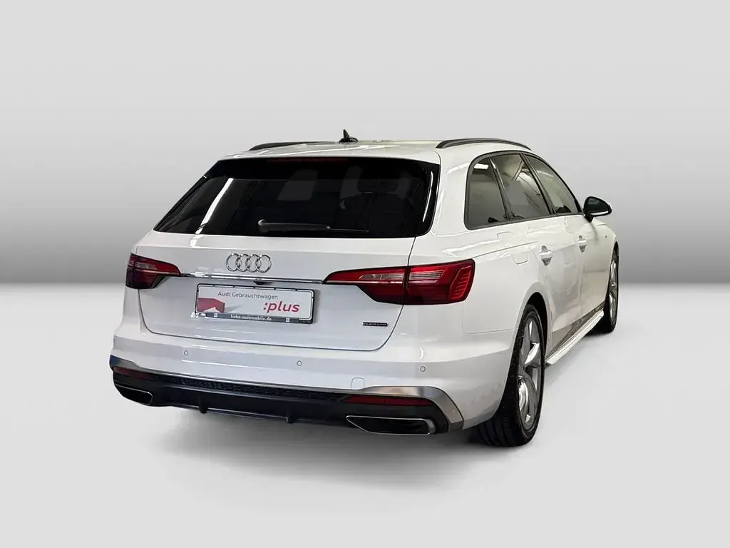 Gebraucht Audi A4 S-Line 265 PS (194 kW) 2024 Arkonaweiß Kombi