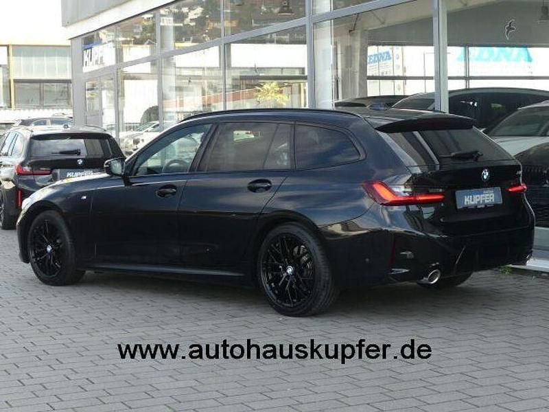 Gebraucht BMW 318 Performance 156 PS (114 kW) 2024 Schwarz Limousine