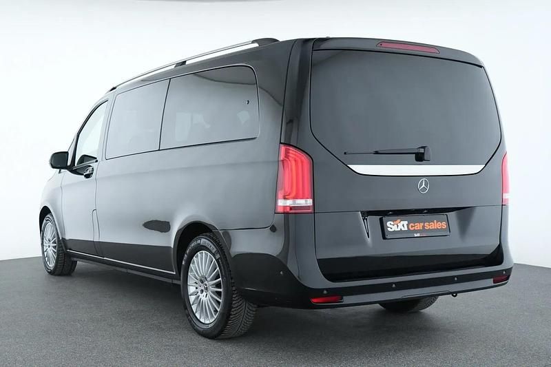 Gebraucht Mercedes V300 237 PS (174 kW) 2024 Schwarz Van / Kleinbus