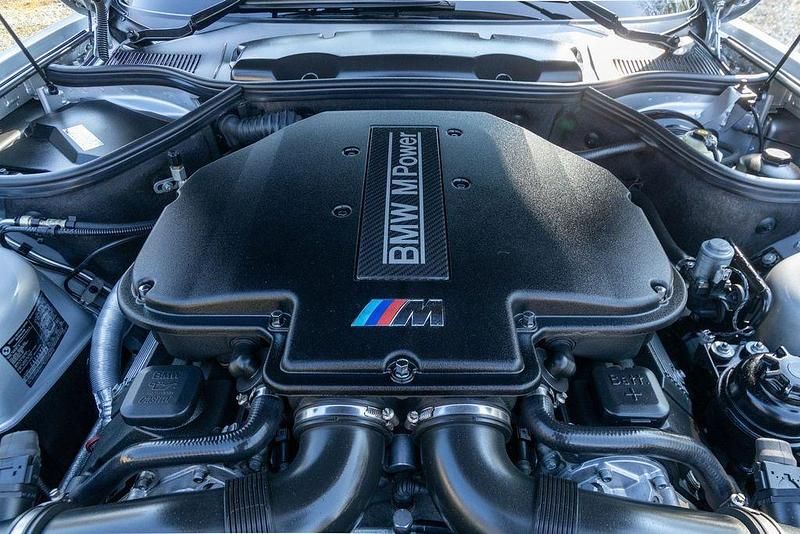 Gebraucht BMW Z8 400 PS (294 kW) 2002 Silber Cabrio