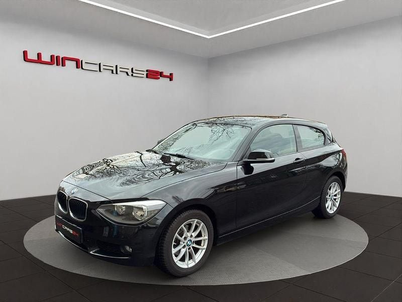 Schwarz Gebraucht 2015 BMW 114 Sport Line Kleinwagen | 5.999 € (Guter Preis) - Bild 1/4