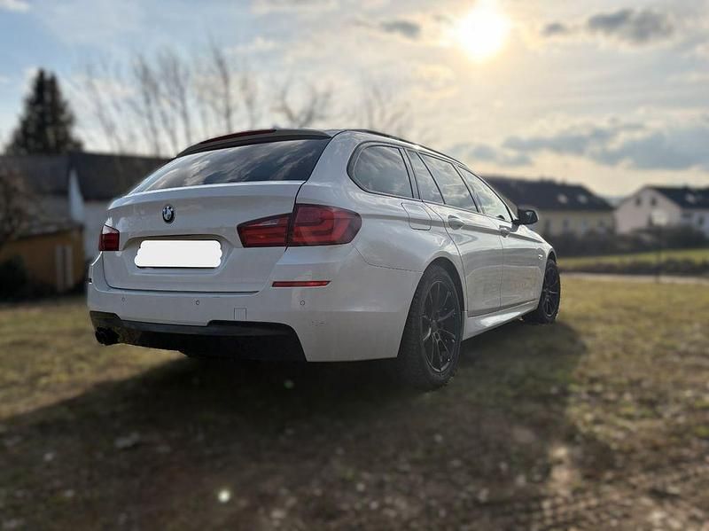 Gebraucht BMW 520 Performance 184 PS (135 kW) 2013 Weiß Kombi