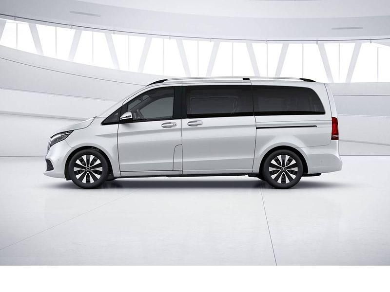 Gebraucht Mercedes V220 Edition 163 PS (119 kW) 2024 Weiß Van / Kleinbus