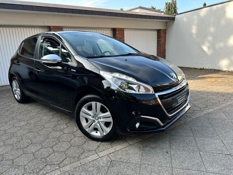 Schwarz Gebraucht 2018 Peugeot 208 Style Kleinwagen | 7.750 € (Fairer Preis) - Bild 1/4