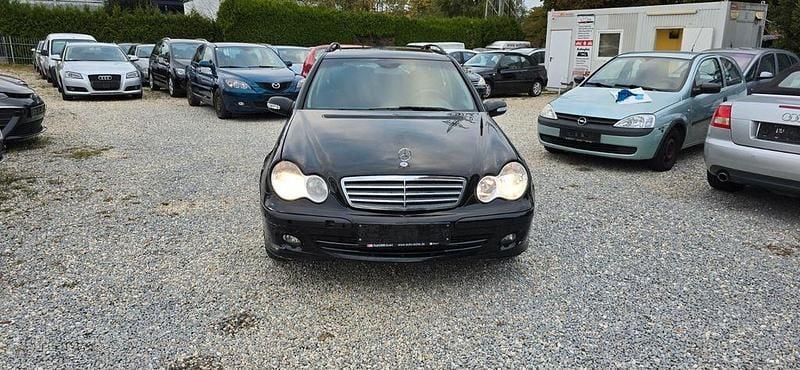 Schwarz Gebraucht 2007 Mercedes C220 Kombi | 1.600 € (Superpreis) - Bild 1/4