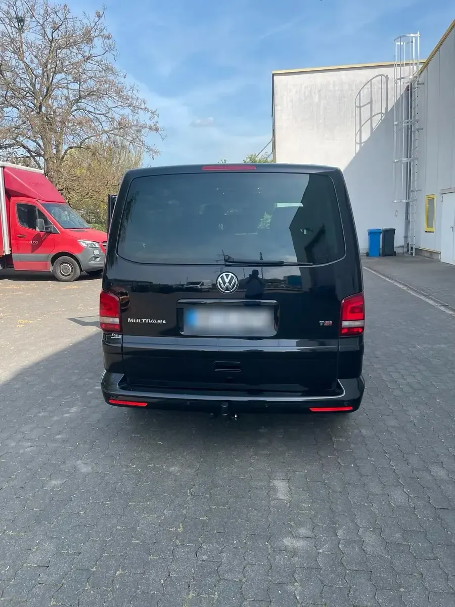 Gebraucht VW Multivan 200 PS (147 kW) 2014 Schwarz Van / Kleinbus