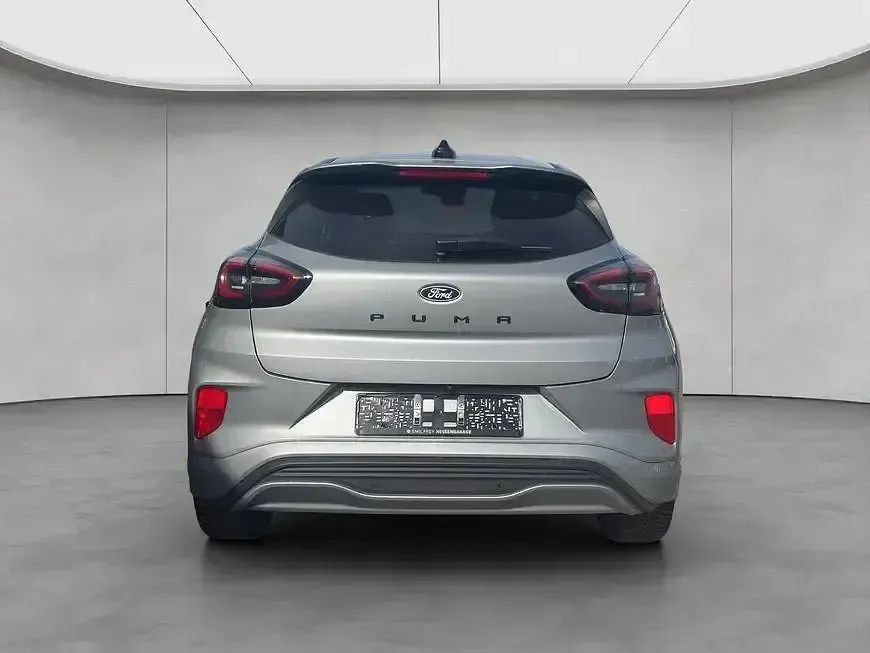 Gebraucht Ford Puma ST-Line X 155 PS (114 kW) 2024 Solar silver metallic SUV