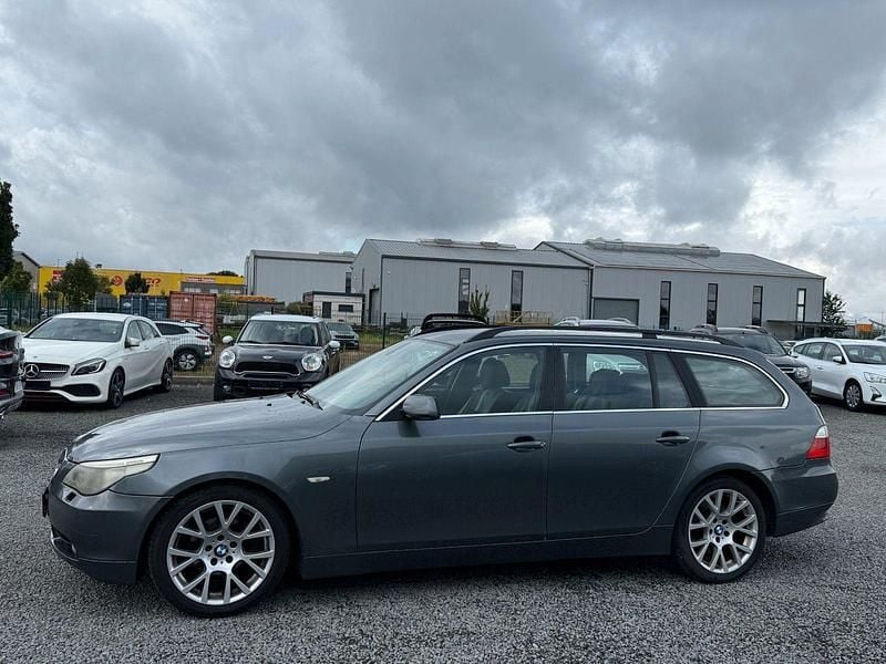 Grau Gebraucht 2005 BMW 525 Kombi | 1.990 € (Fairer Preis) - Bild 1/4