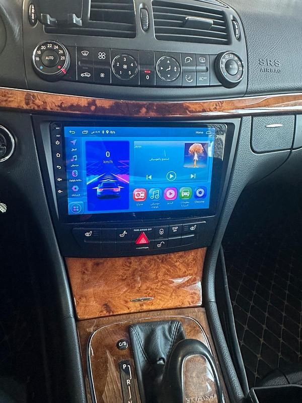 Gebraucht Mercedes E200 163 PS (119 kW) 2005 Blau Limousine