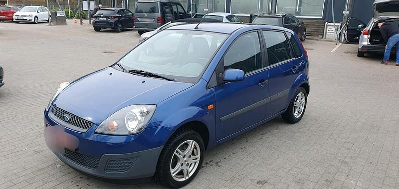 Gebraucht Ford Fiesta 60 PS (44 kW) 2006 Blau Kleinwagen