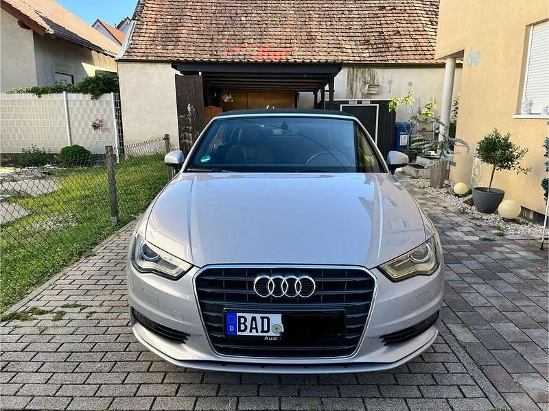 Grau Gebraucht 2016 Audi A3 Cabriolet Ambiente Cabrio | 21.950 € (Teuer) - Bild 1/4