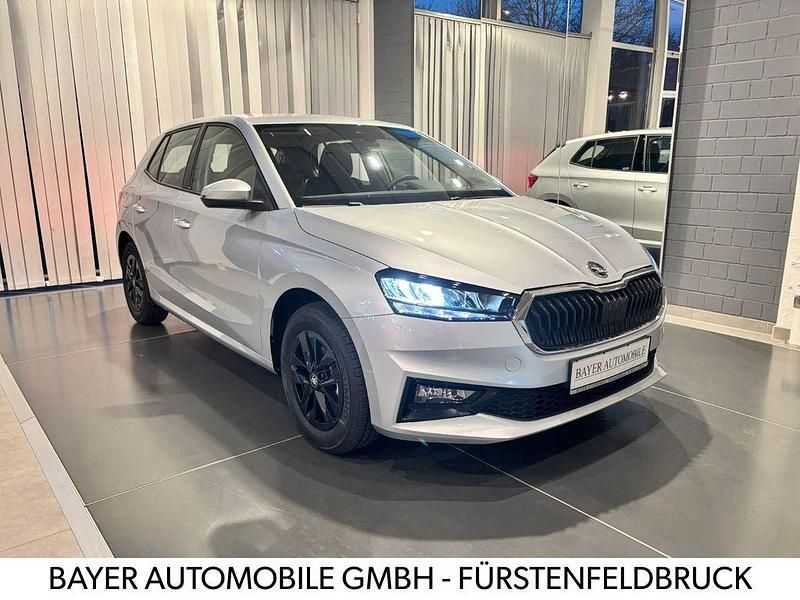 Silber Neu 2025 Skoda Fabia Selection Limousine | 19.890 € (Fairer Preis) - Bild 1/4