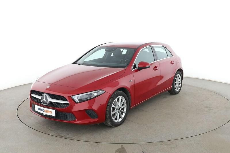 Gebraucht Mercedes A250 Progressive 163 PS (119 kW) 2021 Limousine