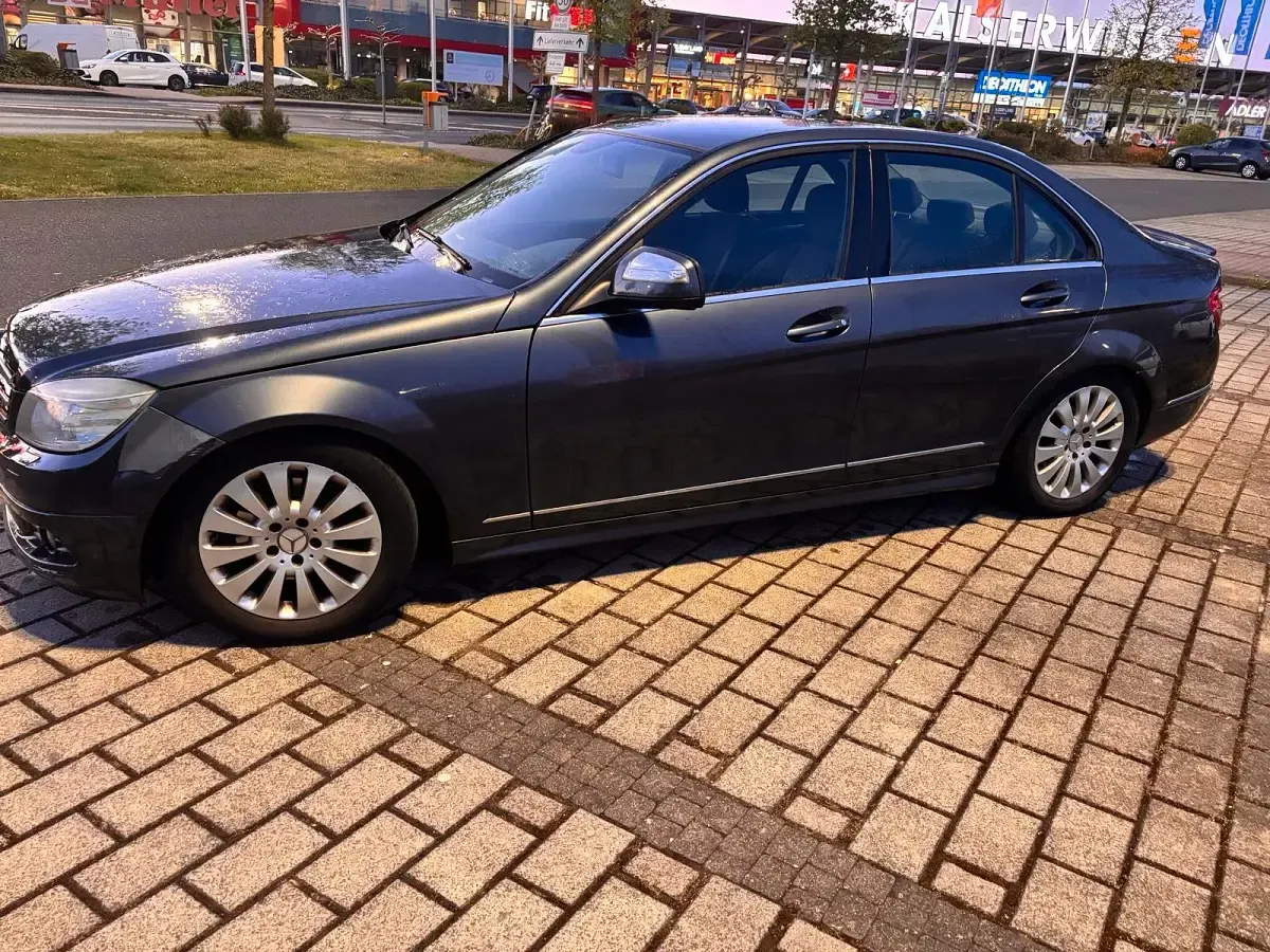 Gebraucht Mercedes C280 231 PS (169 kW) 2007 Silber Limousine