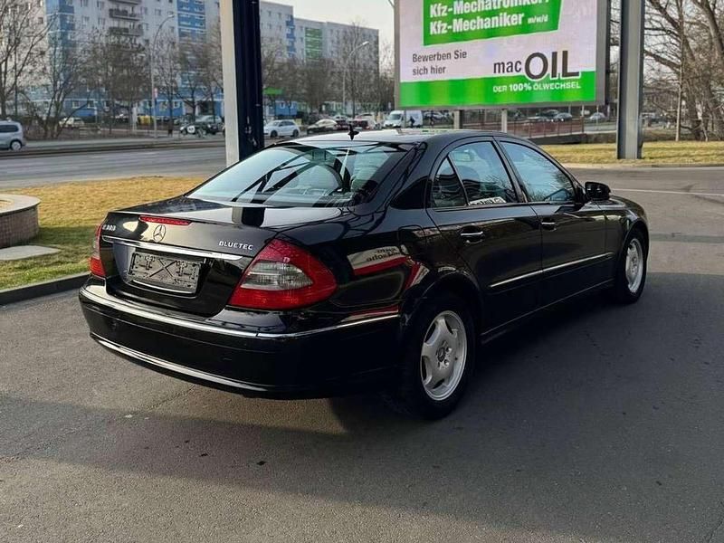 Gebraucht Mercedes E300 Avantgarde 211 PS (155 kW) 2008 Schwarz Limousine