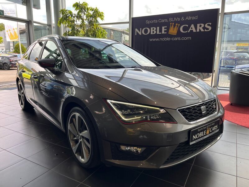 Technic grau (metallic) Gebraucht 2015 Seat Leon ST FR Kombi | 10.790 € (Fairer Preis) - Bild 1/4