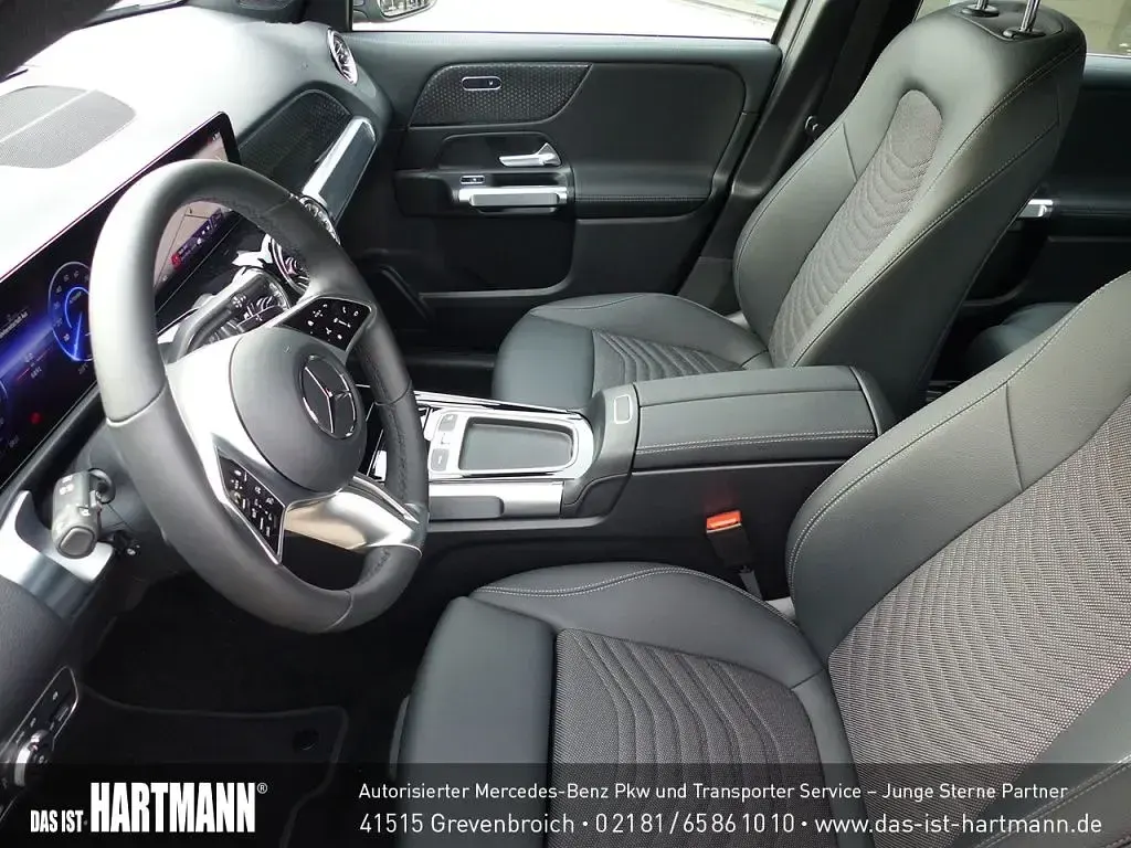 Gebraucht Mercedes EQB250+ Progressive 139 kW (190 PS) 2025 Grau SUV