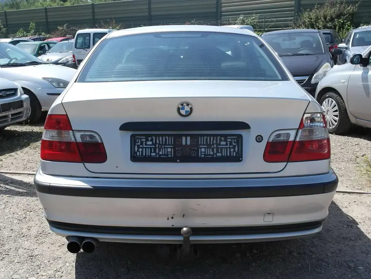 Gebraucht BMW 320 150 PS (110 kW) 1998 Silber Limousine