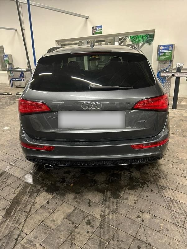 Usado Audi Q5 S-Line 190 HP (139 kW) 2017 Cinzento SUV