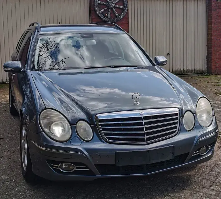 Gebraucht Mercedes 280 190 PS (139 kW) 2007 Grau Kombi