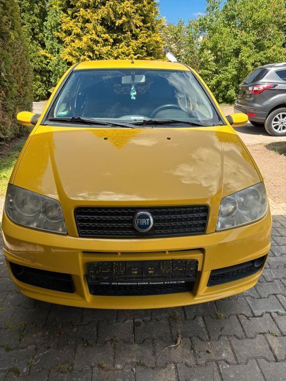 Gelb Gebraucht 2004 Fiat Punto Kleinwagen | 550 € (Superpreis) - Bild 1/4