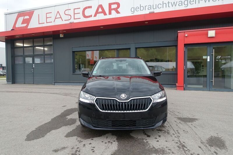 Schwarz Gebraucht 2022 Skoda Fabia Ambition Kombi | 10.788 € (Superpreis) - Bild 1/4