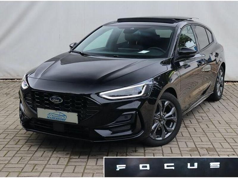 Obsidianschwarz Gebraucht 2024 Ford Focus ST-Line X Limousine | 24.460 € (Fairer Preis) - Bild 1/3
