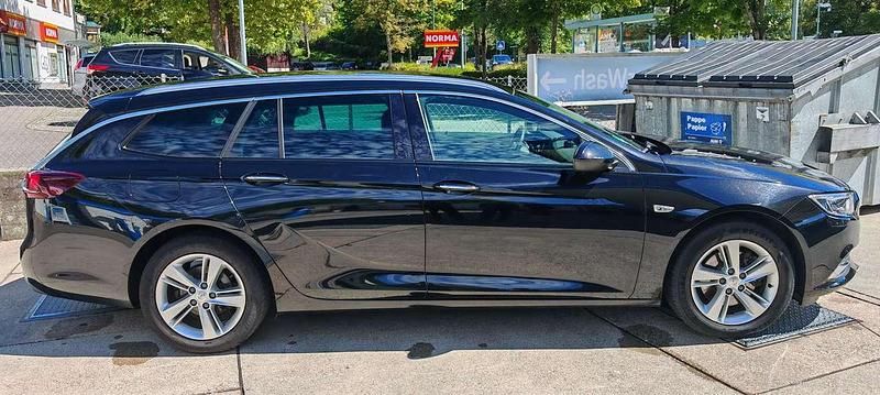 Schwarz Gebraucht 2017 Opel Insignia Kombi | 7.995 € (Guter Preis) - Bild 1/4
