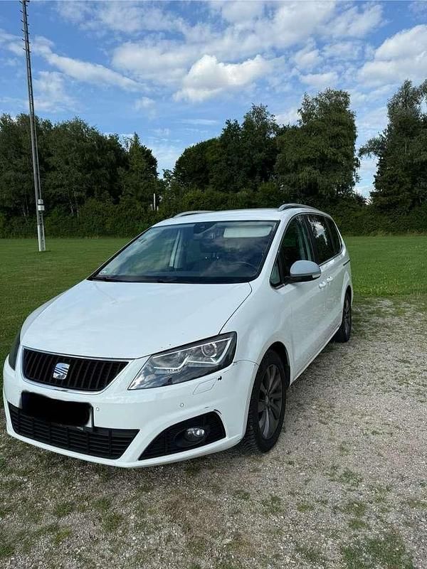 Weiß Gebraucht 2015 Seat Alhambra I-Tech Van / Kleinbus | 12.999 € - Bild 1/4