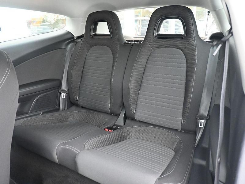 Gebraucht VW Scirocco Sportline 122 PS (89 kW) 2011 Dunkelblaumet. Coupé