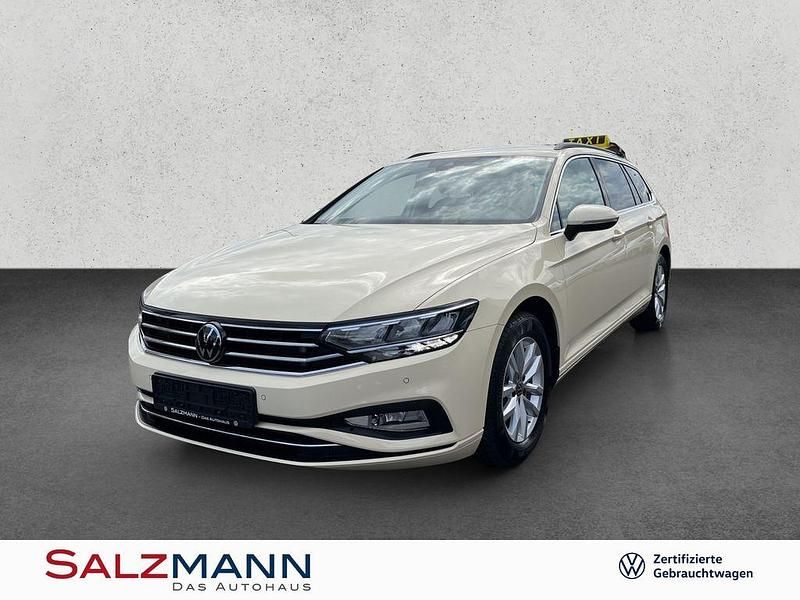 Beige Neu 2025 VW Passat Kombi | 41.979 € (Superpreis) - Bild 1/4