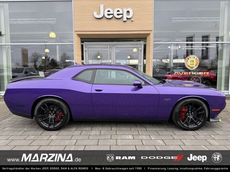 Flame red Neu 2024 Dodge Challenger Coupé | 51.880 € (Superpreis) - Bild 1/4