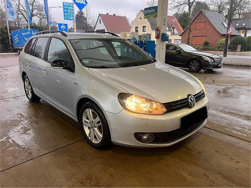 Gebraucht VW Golf VII Match 105 PS (77 kW) 2012 Kombi